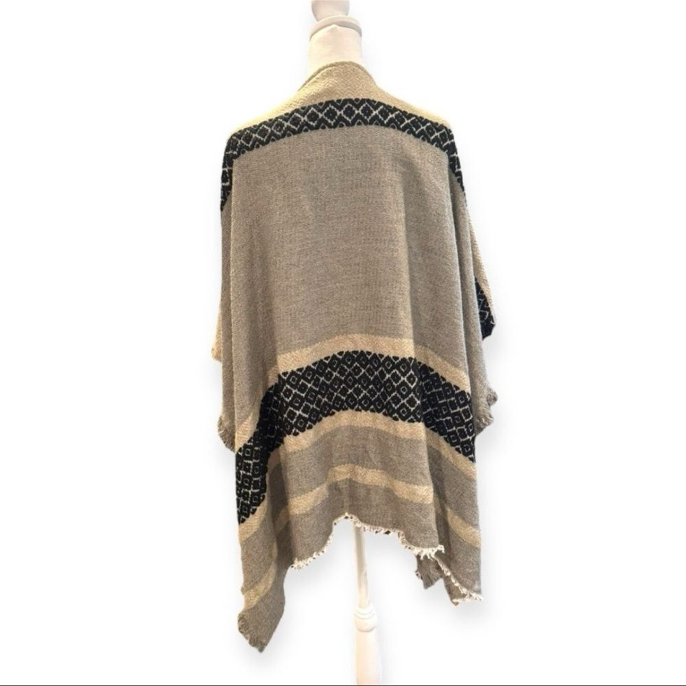 Boho Knit Sequin Trim Open Front Wrap Shawl | One… - image 2